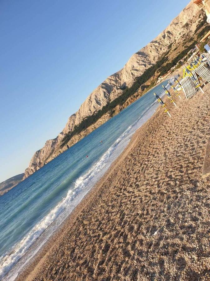 Villa Zlata - Holiday House バスカ エクステリア 写真
