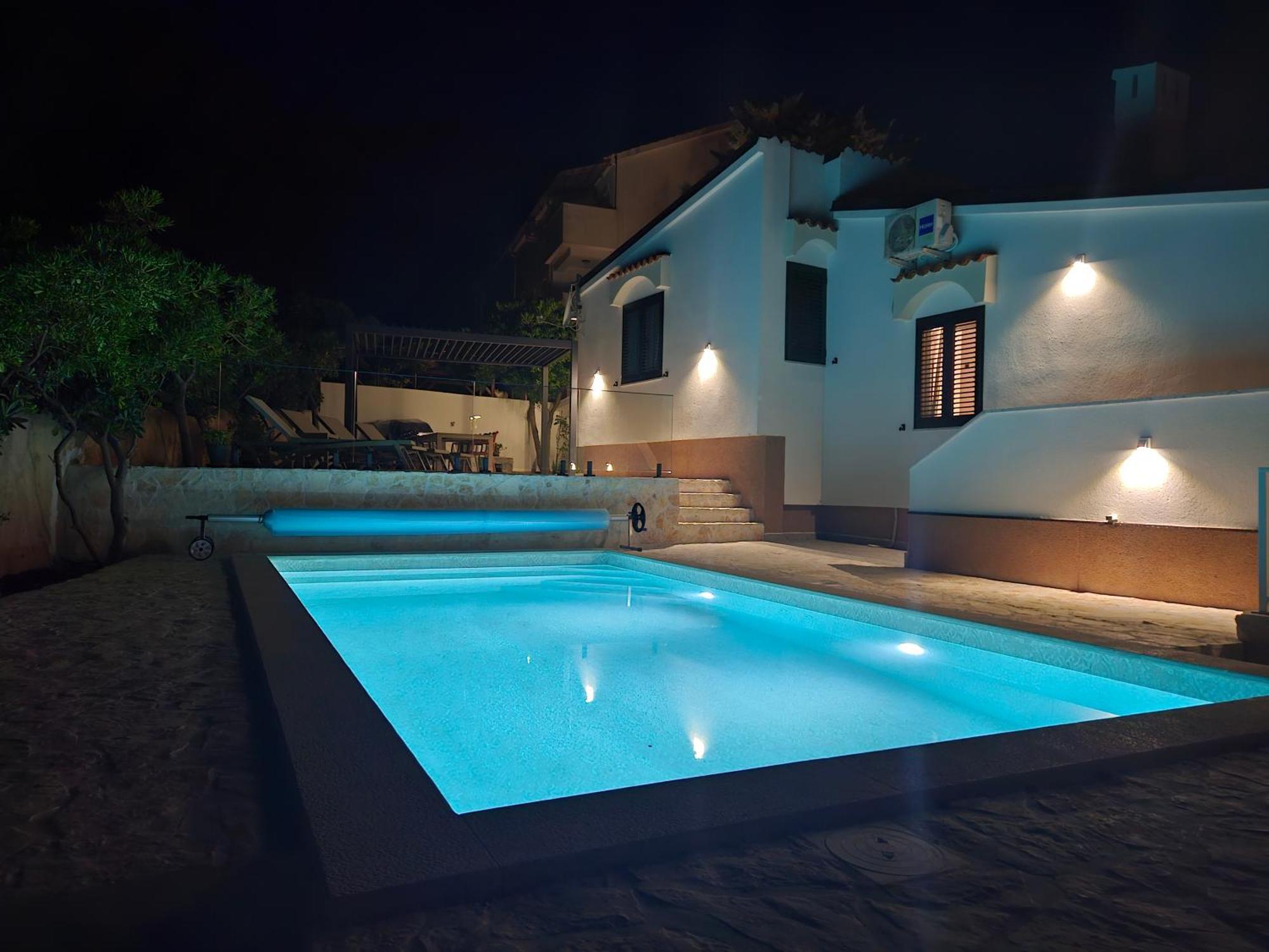 Villa Zlata - Holiday House バスカ エクステリア 写真
